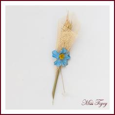 Lot de 10 boutonnières invités mariage toile rustique épi de blé et fleur satin bleu