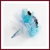 Bouquet demoiselle d'honneur organza turquoise et roses chocolat