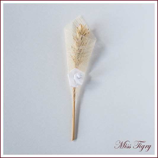 Lot de 10 boutonnières invités mariage toile rustique épi de blé et rose blanche