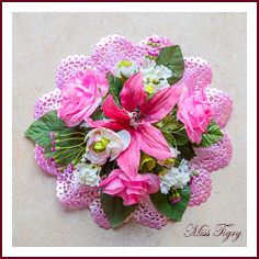 Lot de 8 centres de table  rose fuchsia en fleurs artificielles de belle qualité