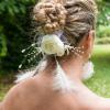 Pince à cheveux rose ancienne ivoire, plumes et perles nacrées